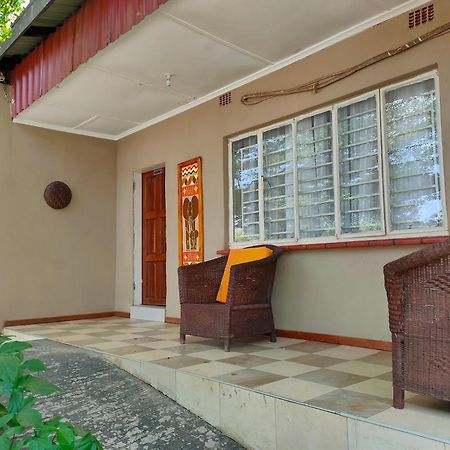 Golden Days Lodge Livingstone Exterior photo