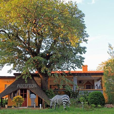 Golden Days Lodge Livingstone Exterior photo