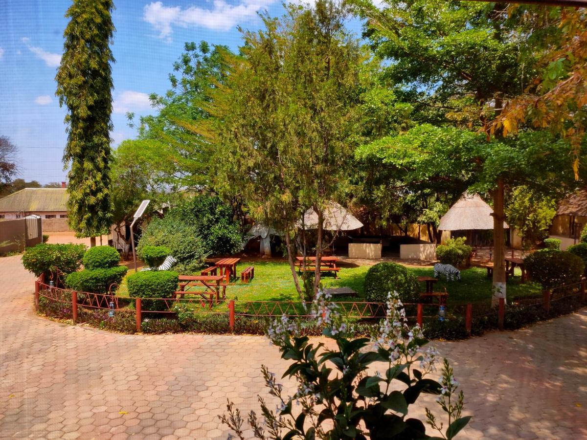 Golden Days Lodge Livingstone Exterior photo