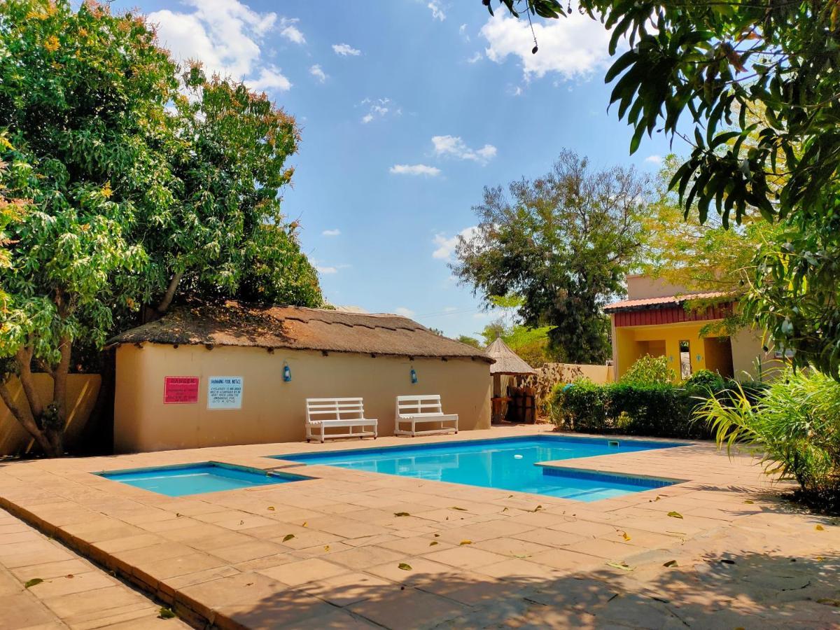 Golden Days Lodge Livingstone Exterior photo