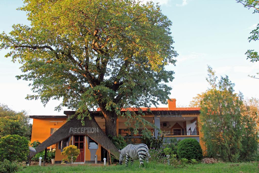 Golden Days Lodge Livingstone Exterior photo